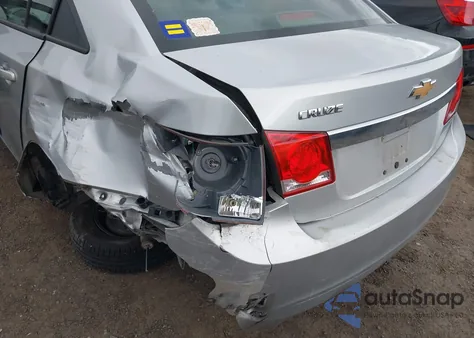 2013 Chevrolet Cruze Ls Auto z USA, uszkodzony, nr VIN 1G1PA5SG8D7109119